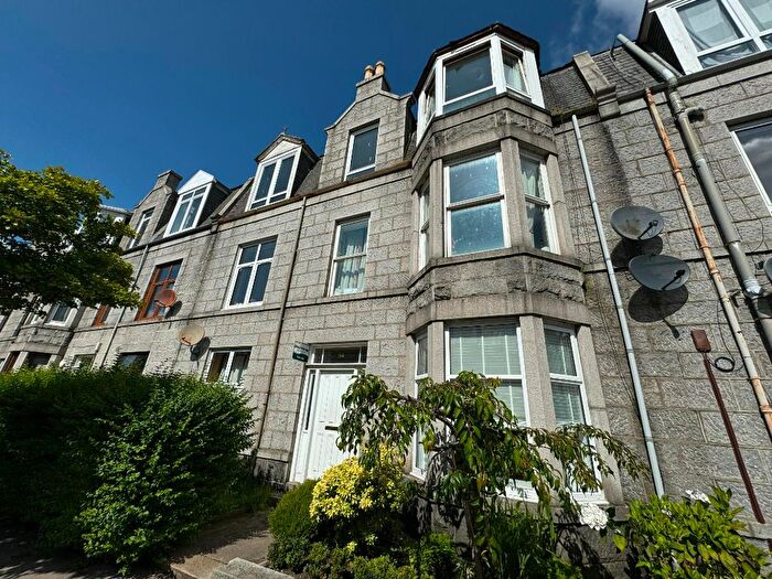 2 Bedroom Flat To Rent In Union Grove, West End, Aberdeen, AB10
