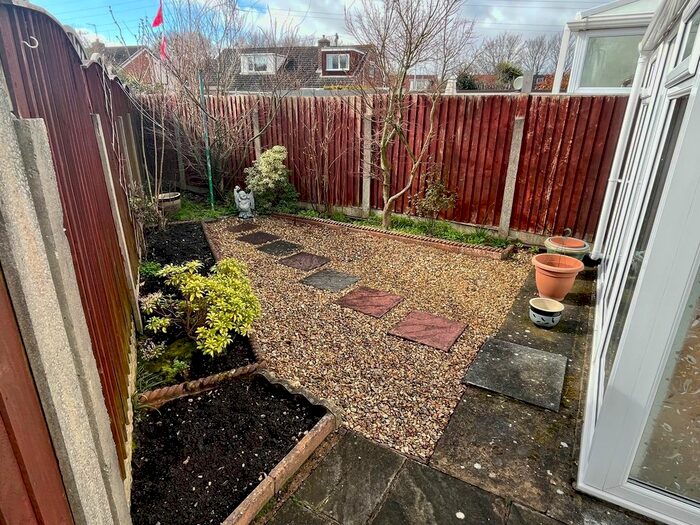 2 Bedroom Semidetached Bungalow For Sale In Sefton Drive, Maghull