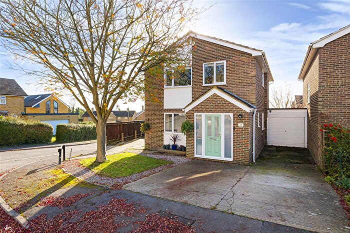 4 Bedroom Detached House For Sale In Princes Way, Detling, ME14