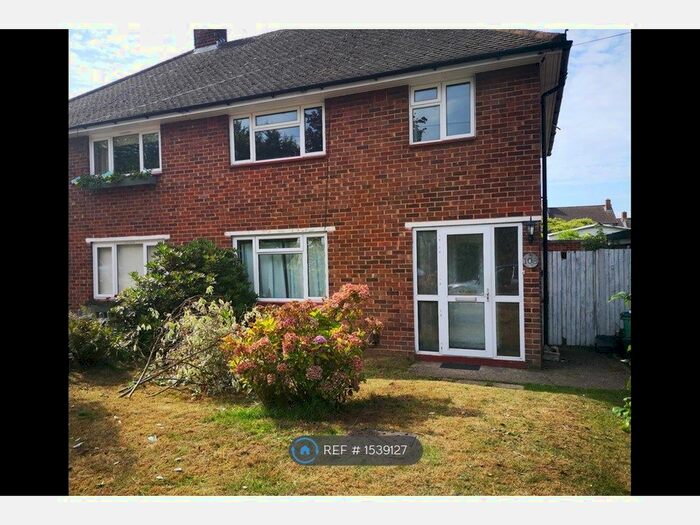 3 Bedroom Semi-Detached House To Rent In Chelsfield Lane, Orpington, BR5