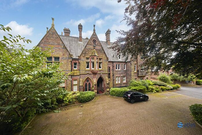 3 Bedroom Apartment For Sale In New Heys Drive, Mossley Hill, L18