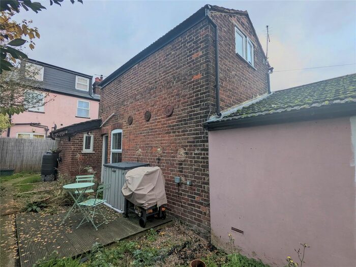 2 Bedroom Semi-Detached House To Rent In High Street, London Colney, St. Albans, Hertfordshire, AL2