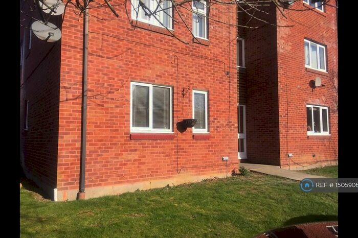 Studio To Rent In Grange Park, Grange Park, Swindon, SN5