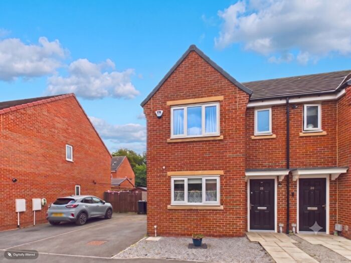 3 Bedroom Semi-Detached House For Sale In Haydock Drive, Darlington, DL1