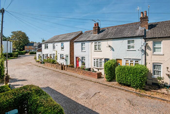 2 Bedroom Terraced House For Sale In Riverside, Pixham, Dorking, RH4