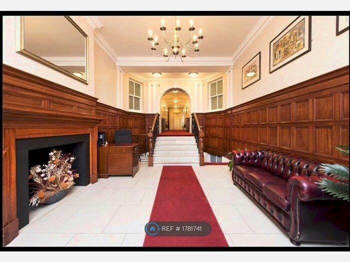 3 Bedroom Flat To Rent In Maida Vale, London, W9