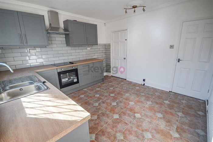 3 Bedroom Terraced House To Rent In Station Road, Woodhouse, S13