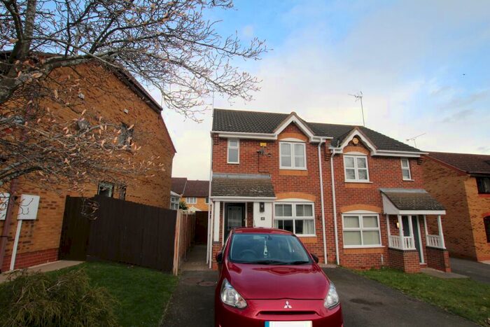 2 Bedroom House To Rent In Mulberry Way, Hartshill, CV10