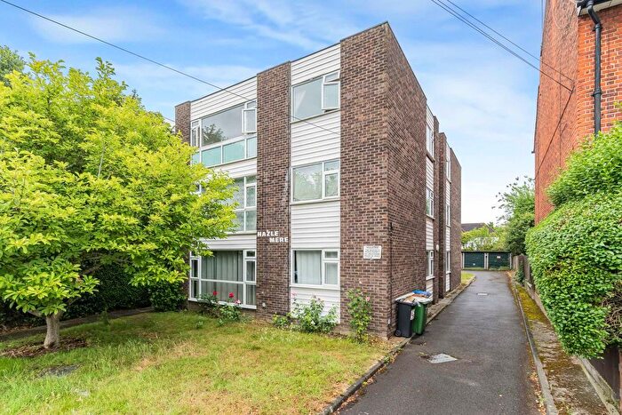 2 Bedroom Flat For Sale In Hadlow Road, Sidcup, DA14