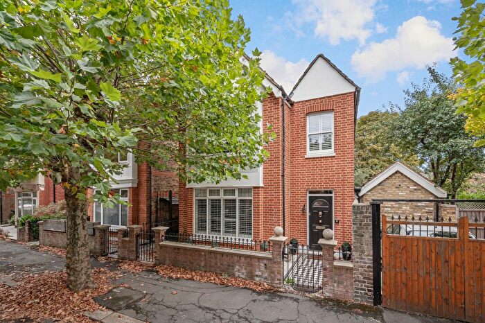 4 Bedroom End Of Terrace House For Sale In Ethelbert Road, Wimbledon, SW20