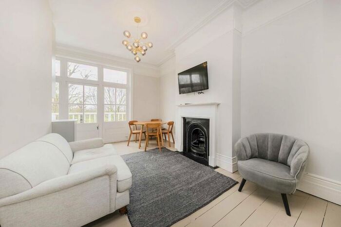 1 Bedroom Flat To Rent In Rastell Avenue, London, SW2