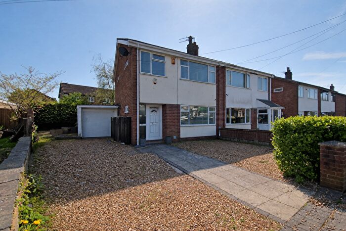 3 Bedroom Semi Detached House For Sale In Chain Lane, Staining, FY3