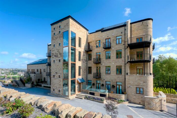 2 Bedroom Apartment To Rent In Burrwood Court, Holywell Green, Halifax, HX4