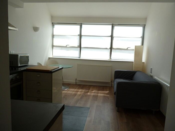 1 Bedroom Flat To Rent In Cowley Road, Oxford, OX4