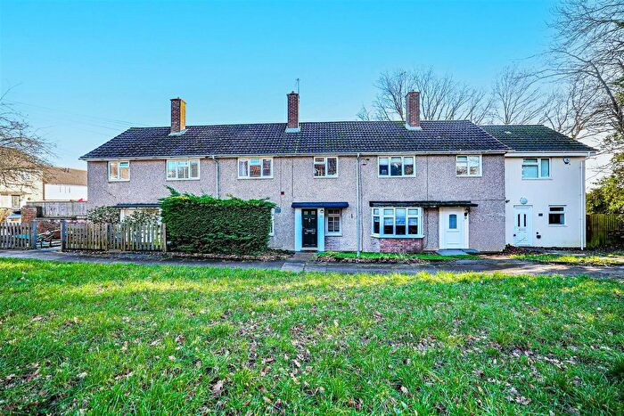 3 Bedroom Terraced House For Sale In Middle Hill, Hemel Hempstead, HP1