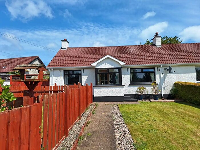 3 Bedroom Semi-detached Bungalows For Sale In Glenview Park, Ballymena, BT44