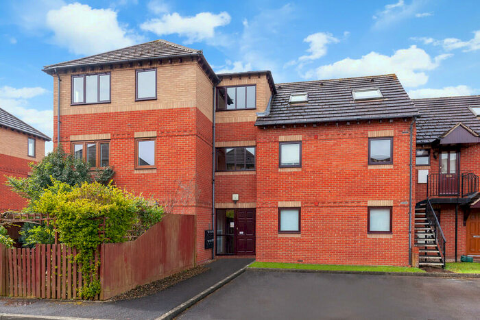 2 Bedroom Apartment To Rent In John Towle Close, Oxford, OX1