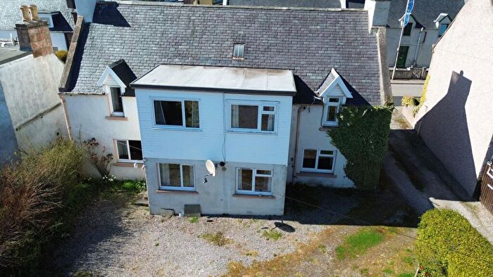 6 Bedroom Semi-Detached House For Sale In Proby Street, Maryburgh, IV7