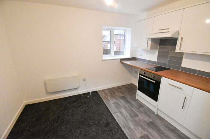 1 Bedroom Flat To Rent In Patchwork Row, Shirebrook, Mansfield, NG20