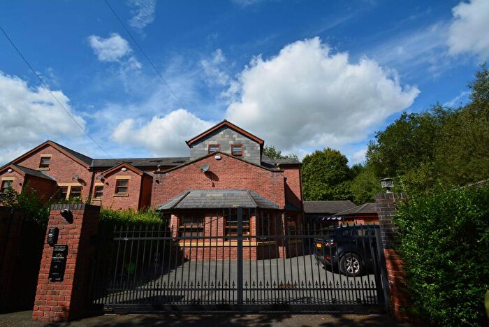 4 Bedroom Property For Sale In Brackley Lane, Bolton, BL5