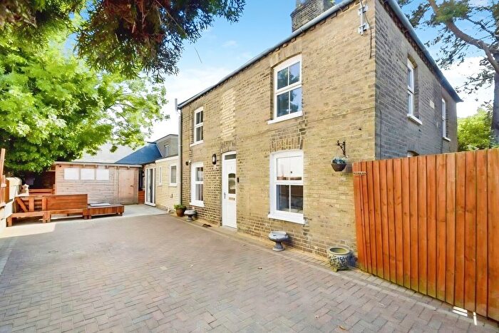 2 Bedroom Semi-Detached House For Sale In Bedford Street, St. Neots Town, PE19