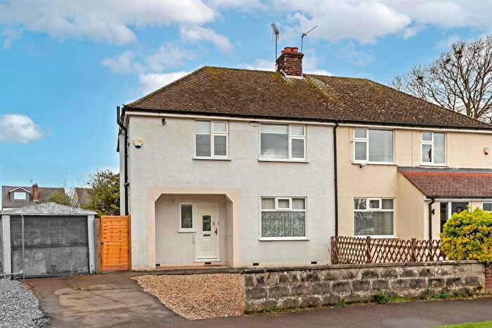 3 Bedroom Semi-Detached House For Sale In Firwood Avenue, St. Albans, AL4