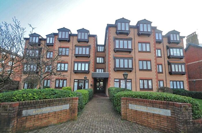 1 Bedroom Retirement Property For Sale In Parkstone Road, Poole, Dorset, BH15