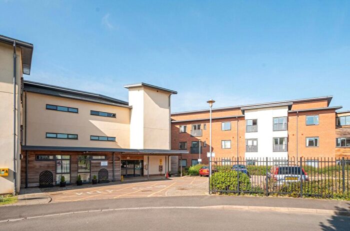 1 Bedroom Apartment For Sale In Trafalgar Road, Tewkesbury, Gloucestershire, GL20