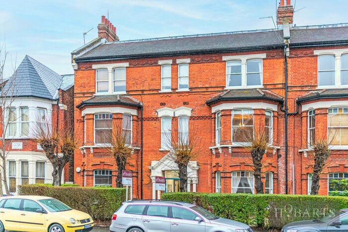 2 Bedroom Flat To Rent In Ferme Park Road, Crouch End, London, United Kingdom, N8