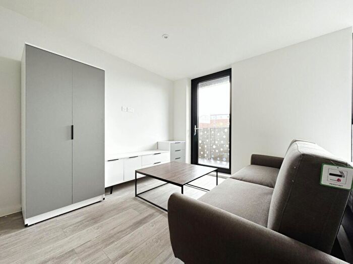 Studio To Rent In Bevington Bush, Liverpool, L3