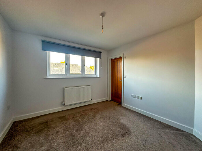2 Bedroom Apartment To Rent In Hudson Close, Cambridge, CB2