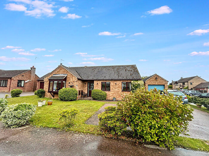 3 Bedroom Detached Bungalow For Sale In Sea View Rise, Hopton, NR31