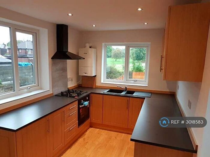 3 Bedroom Semi Detached House To Rent In Lewis Road, Droylsden, Manchester, M43