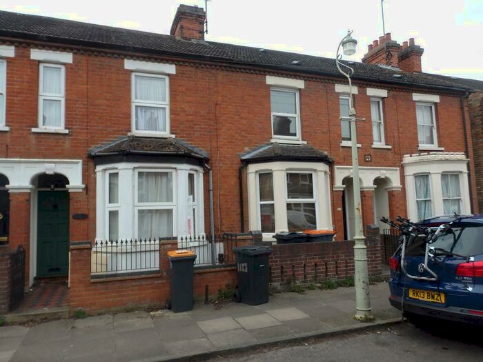 3 Bedroom Terraced House To Rent In Dudley Street, Bedford, MK40