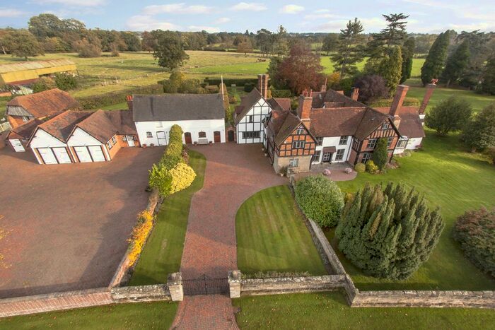 6 Bedroom Detached House For Sale In Claverdon Hall, 4.5 Acres, Planning Permission CV35