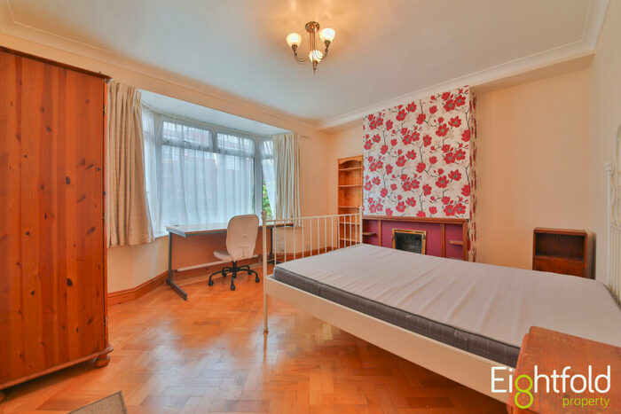 4 Bedroom End Of Terrace House To Rent In Carlyle Avenue, Brighton, BN2