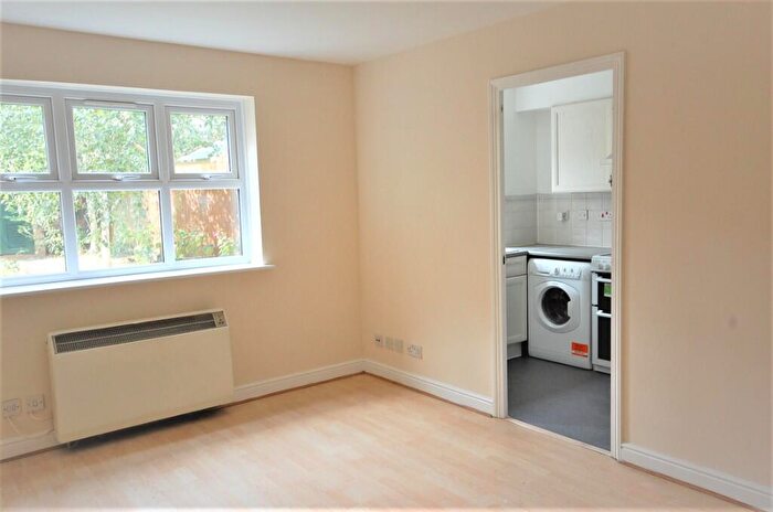 1 Bedroom Flat For Sale In Basevi Way, London, SE8