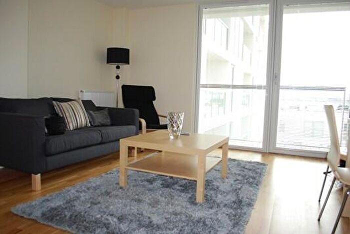 1 Bedroom Flat To Rent In Cobalt Point, Lanterns Court, Millharbour, Canary Wharf, London, E14