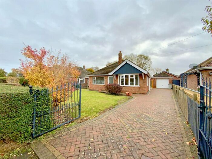 3 Bedroom Bungalow For Sale In Littlefield Lane, Marshchapel, Grimsby, DN36