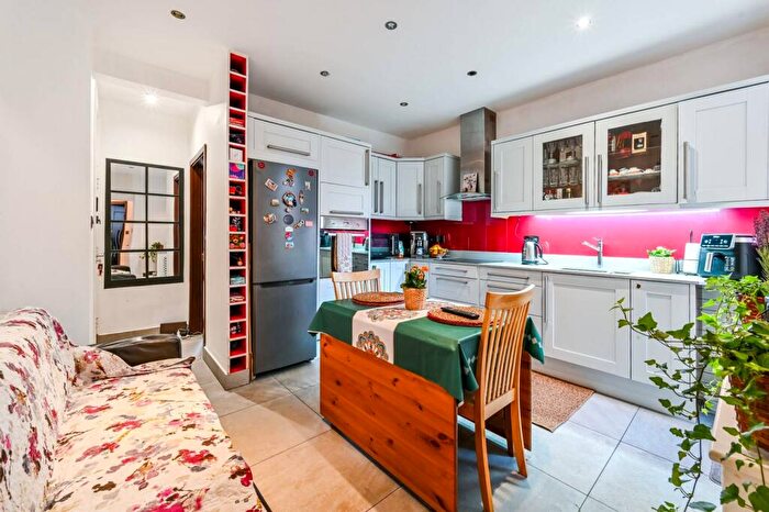 1 Bedroom Flat For Sale In Howard Road, Tottenham, London, N15