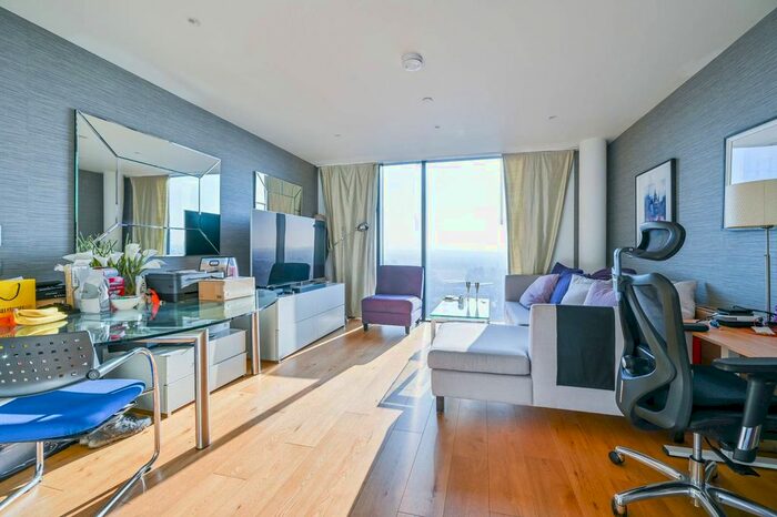 2 Bedroom Flat To Rent In Walworth Road, Elephant And Castle, SE1