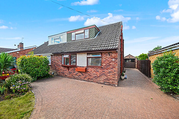 3 Bedroom Semi-Detached House For Sale In Beswick Gardens, Rugby, CV22