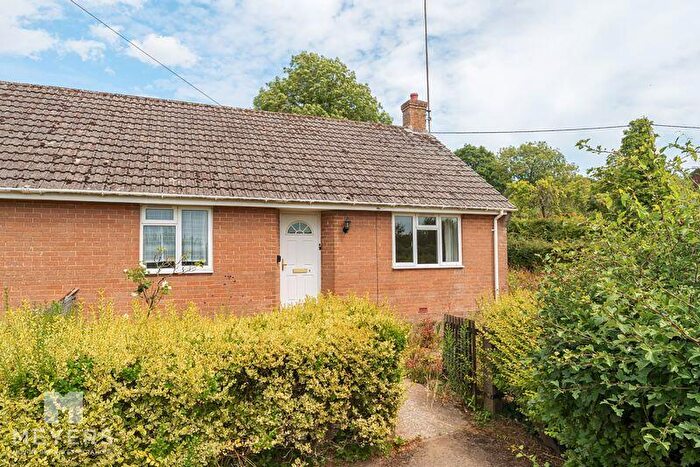2 Bedroom Bungalow For Sale In East Morden, BH20