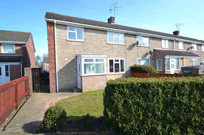 3 Bedroom Semi-Detached House For Sale In Wimbourne Walk, Corby, Northamptonshire, NN18