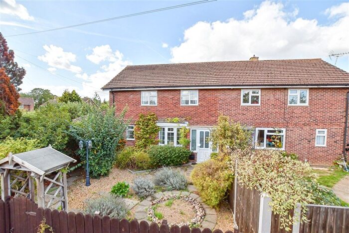 3 Bedroom Semi-Detached House For Sale In Linkway, Ditton, Aylesford, Kent, ME20