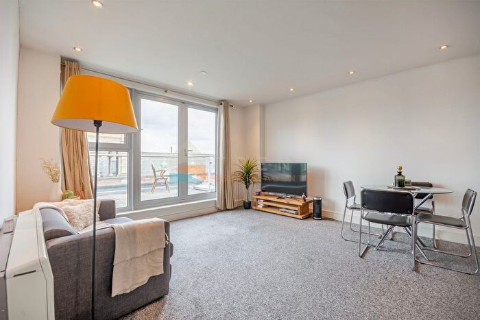 1 Bedroom Flat For Sale In North West, Talbot Street, Nottingham, Nottinghamshire, NG1
