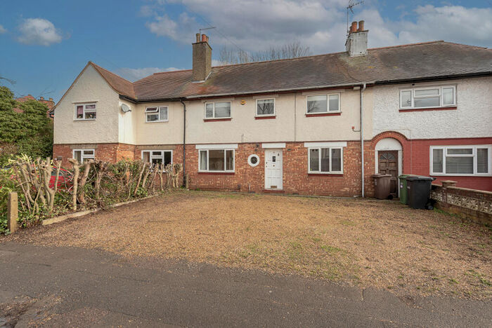 3 Bedroom Terraced House To Rent In Waverley Road, St Albans, Herts, AL3