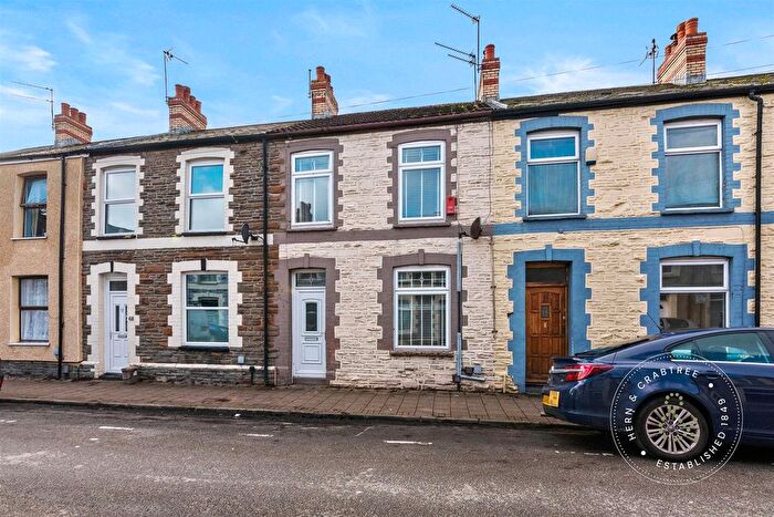 3 Bedroom Terraced House For Sale In Cecil Street, Adamsdown, CF24