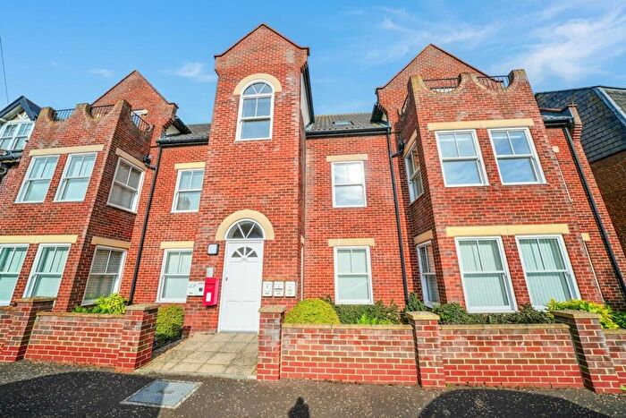 2 Bedroom Flat For Sale In Cabbell Road, Cromer, NR27
