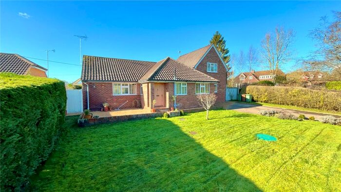 4 Bedroom Bungalow For Sale In East Street, Hunton, Maidstone, Kent, ME15